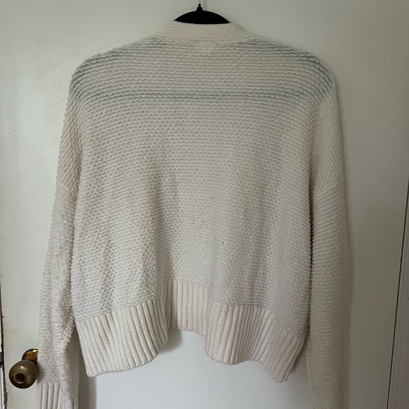 Abercrombie Knit Sweater - Picture 2 of 3